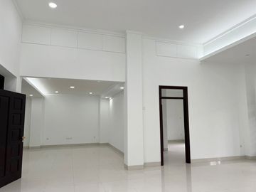 Di Jual Rumah Baru Siap Huni 4 Kamar di Batununggal Elok Bandung