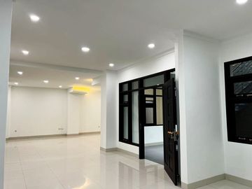 Di Jual Rumah Baru Siap Huni 4 Kamar di Batununggal Elok Bandung