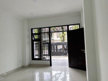 Di Jual Rumah Baru Siap Huni 4 Kamar di Batununggal Elok Bandung