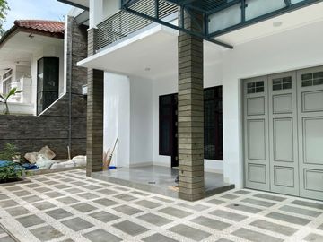 Di Jual Rumah Baru Siap Huni 4 Kamar di Batununggal Elok Bandung