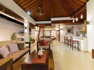 VILLA KLASIK SIAP HUNI DEKAT SEMINYAK DAN CANGGU