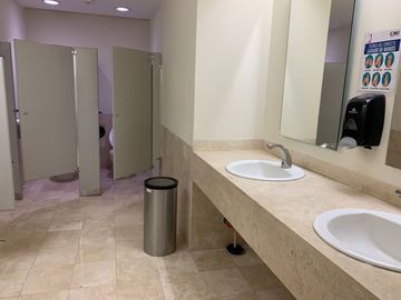 Super oficinas en Santa Fe muy buena ubicación a 100 mts del Centro Comercial