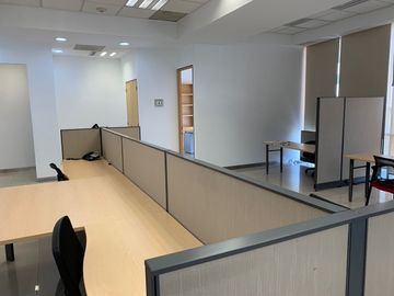 Super oficinas en Santa Fe muy buena ubicación a 100 mts del Centro Comercial