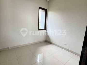 Rumah Multifungsi bisa Sebagai Kos 3 Lantai di Regentown BSD, Tangerang Selatan