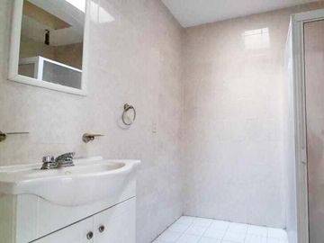 Casa en venta ideal para inversión, Vallarta Poniente, Guadalajara.