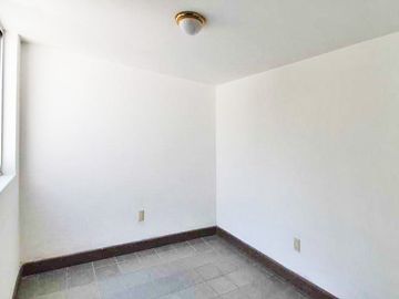 Casa en venta ideal para inversión, Vallarta Poniente, Guadalajara.