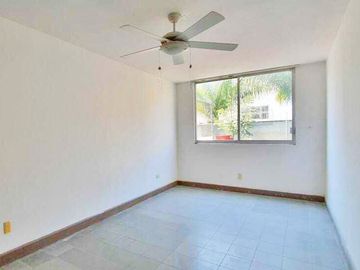 Casa en venta ideal para inversión, Vallarta Poniente, Guadalajara.