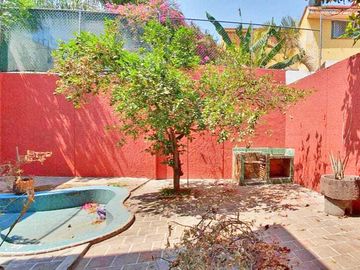 Casa en venta ideal para inversión, Vallarta Poniente, Guadalajara.