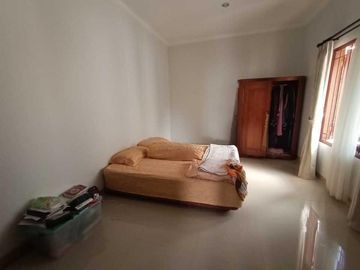Rumah 2 Lantai Siap Huni di Cinere Hadap Barat Dalam Komplek Dekat Tol