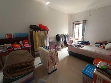 Rumah 2 Lantai Siap Huni di Cinere Hadap Barat Dalam Komplek Dekat Tol