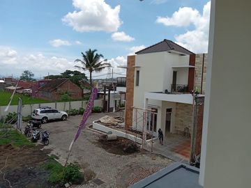 CUKUP 700 JUTA SUDAH DAPAT RUMAH MEWAH DI JUNREJO BATU
