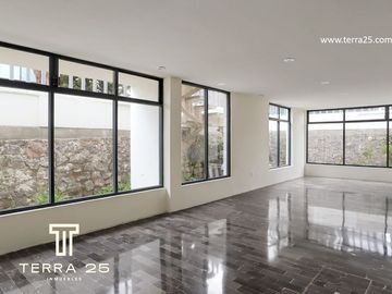 CASA  ESQUINERA REMODELADA A LA VENTA EN SATELITE EN VENTA