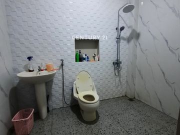 Rumah Baru Renovasi Semi Furnished Siap Huni Murah Dalam Cluster