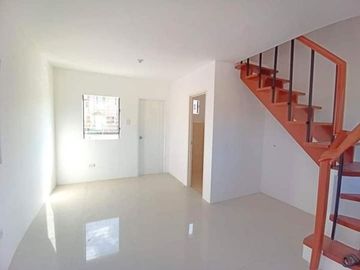 Arielle Unit in Lessandra Sorsogon - Dave