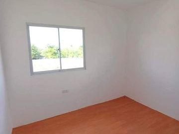 Arielle Unit in Lessandra Sorsogon - Dave