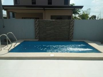 House for Sale with Swimming Pool and 4 BR in Cuayan Angeles City Near SM Clark