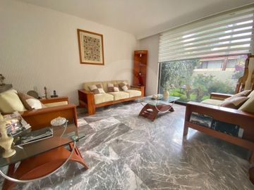 Casa en venta en Lomas de Tecamachalco