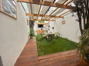 Casa en venta en Lomas de Tecamachalco