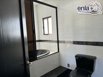 CASA EN VENTA EN LOMAS DEL SAHUATOBA