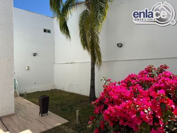 CASA EN VENTA EN LOMAS DEL SAHUATOBA