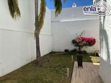 CASA EN VENTA EN LOMAS DEL SAHUATOBA