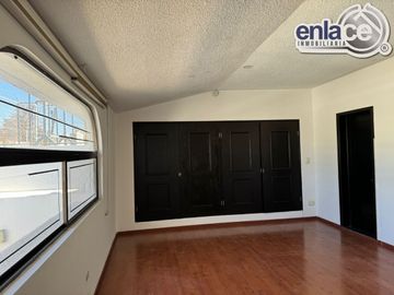 CASA EN VENTA EN LOMAS DEL SAHUATOBA