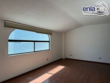 CASA EN VENTA EN LOMAS DEL SAHUATOBA