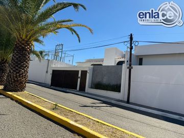 CASA EN VENTA EN LOMAS DEL SAHUATOBA