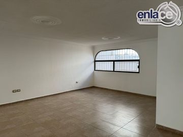 CASA EN VENTA EN LOMAS DEL SAHUATOBA