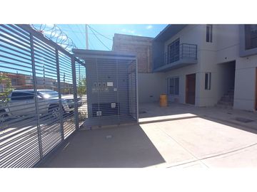 Duplex en inmediaciones de Elpidio González y Urquiza