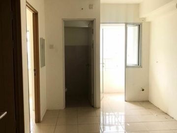 Apartemen Educity Princeton, View Pool