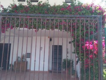 CASA CON GRAN CALIDAD ARQUITECTONICA Y ACABADOS | LAS TROJES