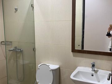 Rumah siap huni dengan akses mudah di BSD Timur