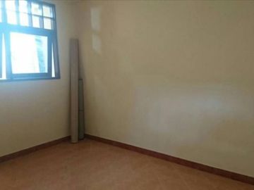 Rumah hoek siap huni dalam komplek di Pondok Aren