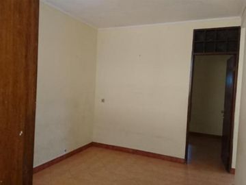 Rumah hoek siap huni dalam komplek di Pondok Aren