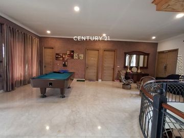 Townhouse Di Jatipadang Rumah Mewah Dengan Pool Aman Dan Strategi