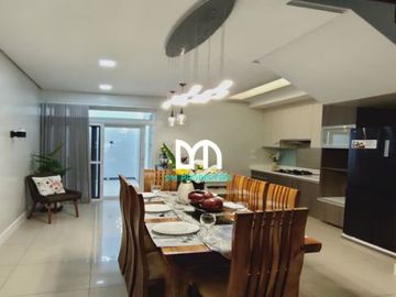 For Sale: 3-Storey Modern Townhouse near Teacher's Village, Quezon City