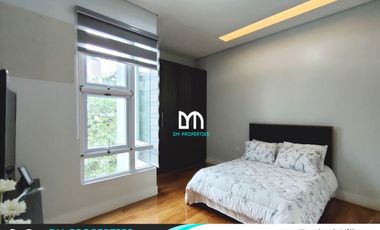 For Sale: 3-Storey Modern Townhouse near Teacher's Village, Quezon City
