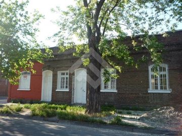Casa en Venta en Fray Luis de la peña / Bascuñan Guerrero