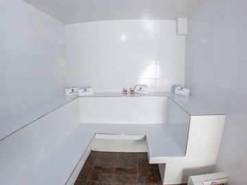 hotel en venta en urbanización tequendama. Cod V110406
