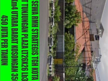 TENGAH Kota Surabaya Rumah Lama di Sewakan