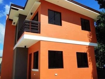 Ready for Occupancy And Preselling House For Sale in Cainta Rizal - Birmingham Camden Cainta