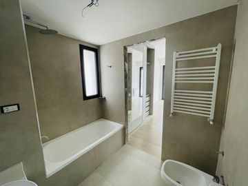Venta Departamento Premium 2 Dormitorios Zona Rio Rosario