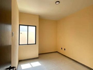 VENTA DE CASA CON ALBERCA Y/O TERRAZA EN MONTELLANO2, VILLA DE ALVAREZ COLIMA