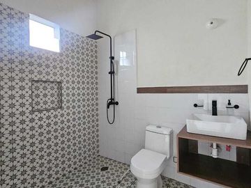 VENTA DE CASA CON ALBERCA Y/O TERRAZA EN MONTELLANO2, VILLA DE ALVAREZ COLIMA