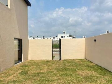 VENTA DE CASA CON ALBERCA Y/O TERRAZA EN MONTELLANO2, VILLA DE ALVAREZ COLIMA