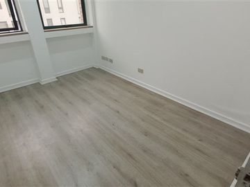 Oficina en arriendo, metro Manquehue, en Las Condes