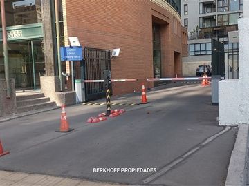 Oficina en arriendo, metro Manquehue, en Las Condes