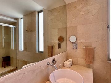 Venta hermoso PH Interlomas