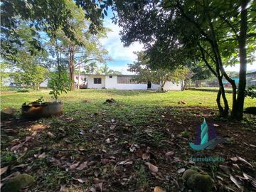 VENDO CASA DE 1000M2 EN CALDERA PUEBLO